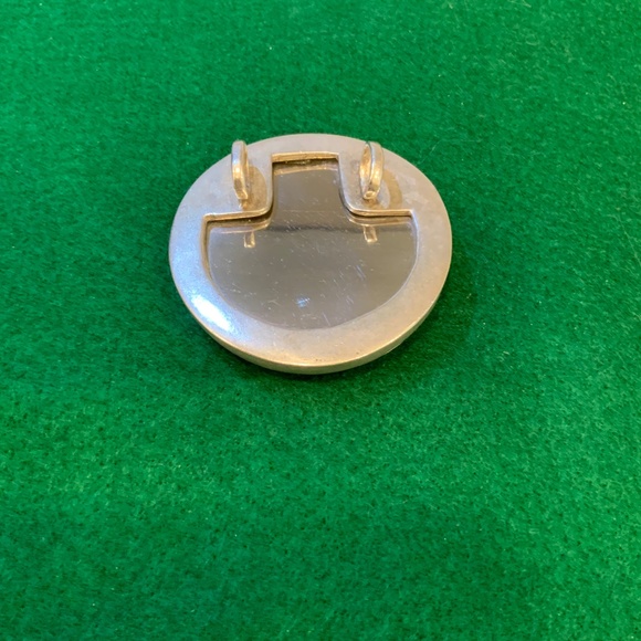 Vintage Mother Of Pearl Round Bolo / Brooch ~ Scarf Accessory - Picture 4 of 10